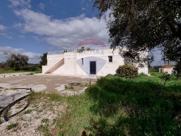 casa indipendente in vendita a Carovigno