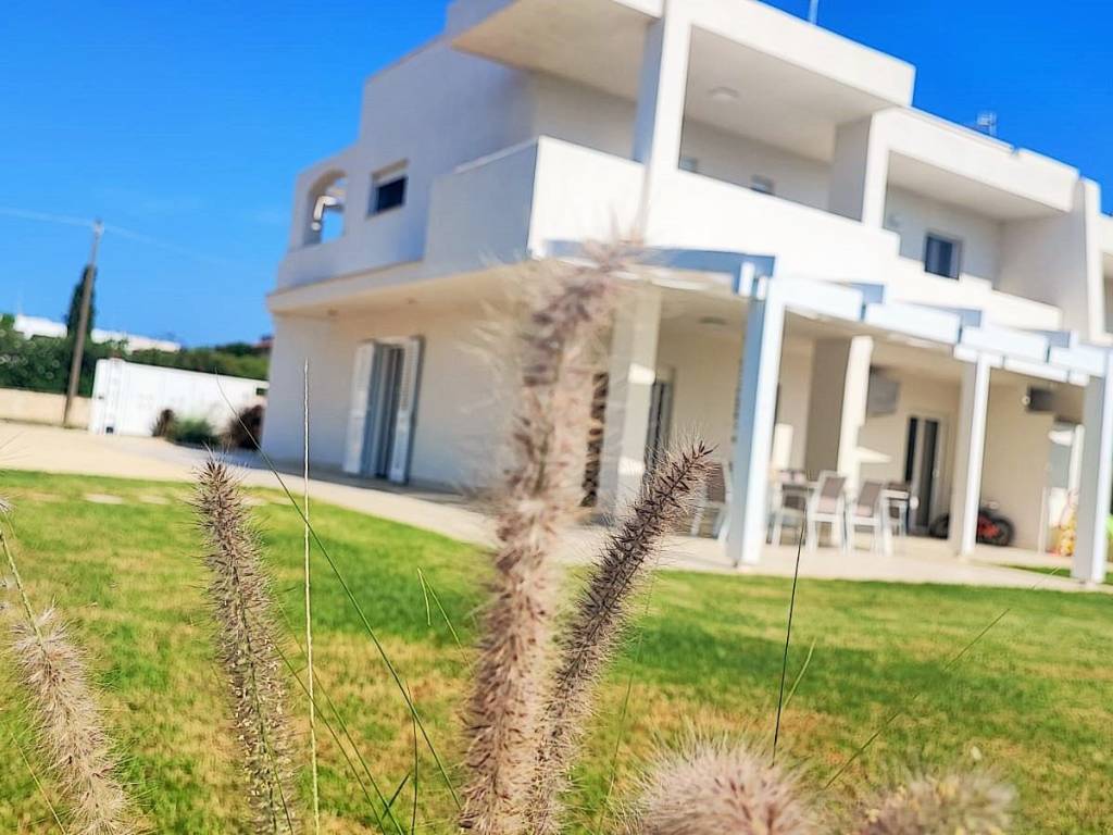 casa indipendente in vendita a Carovigno