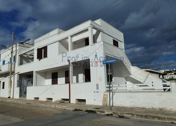 appartamento in vendita a Carovigno in zona Torre Santa Sabina