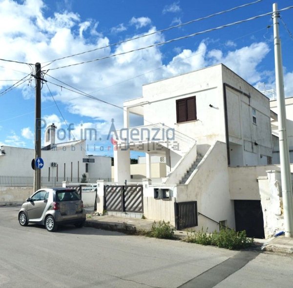 appartamento in vendita a Carovigno in zona Torre Santa Sabina