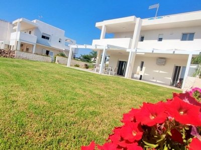 casa indipendente in vendita a Carovigno in zona Torre Santa Sabina