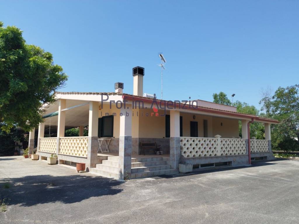 casa indipendente in vendita a Carovigno
