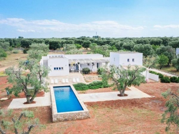 casa indipendente in vendita a Carovigno