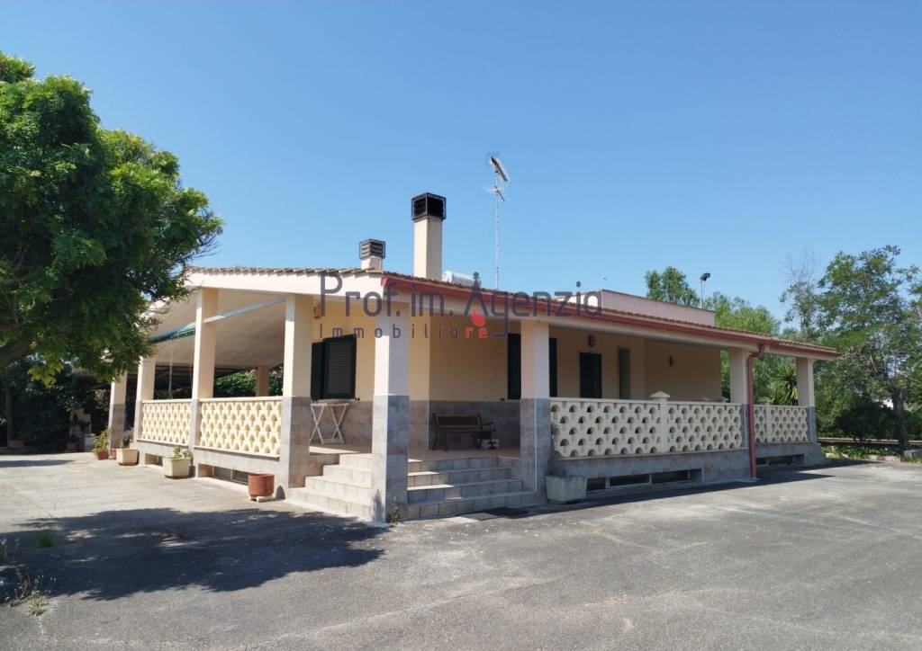 casa indipendente in vendita a Carovigno