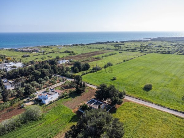 casa indipendente in vendita a Carovigno