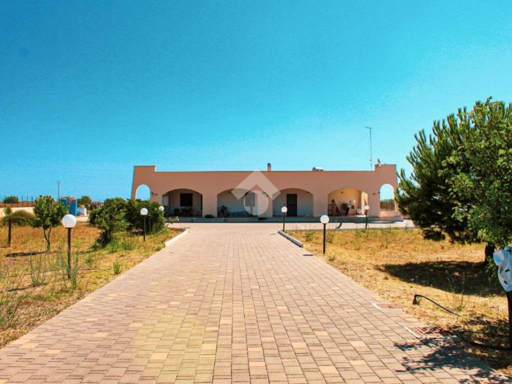 casa indipendente in vendita a Carovigno