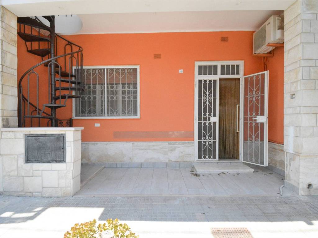 casa indipendente in vendita a Carovigno