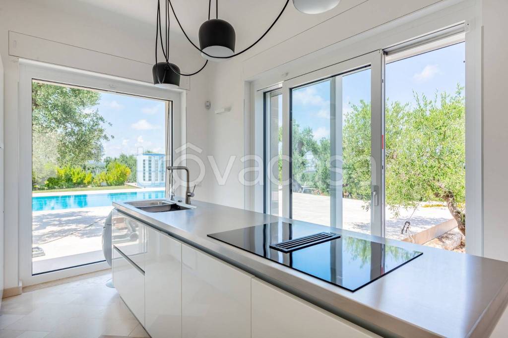 casa indipendente in vendita a Carovigno in zona Torre Santa Sabina