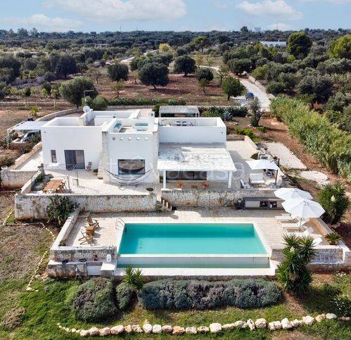 casa indipendente in vendita a Carovigno in zona Torre Santa Sabina