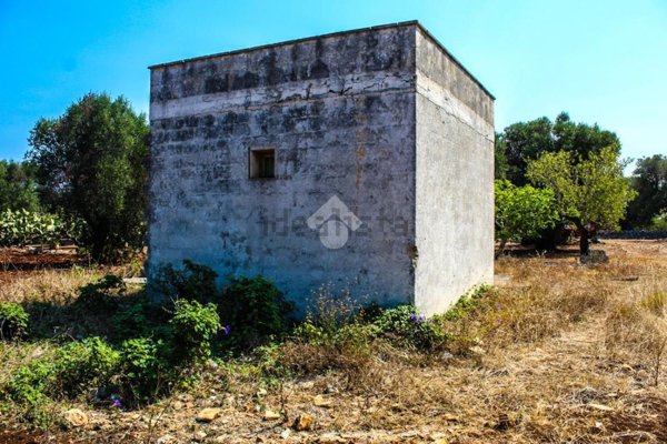 casale in vendita a Carovigno in zona Serranova