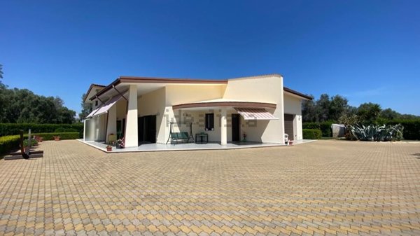 casa indipendente in vendita a Carovigno