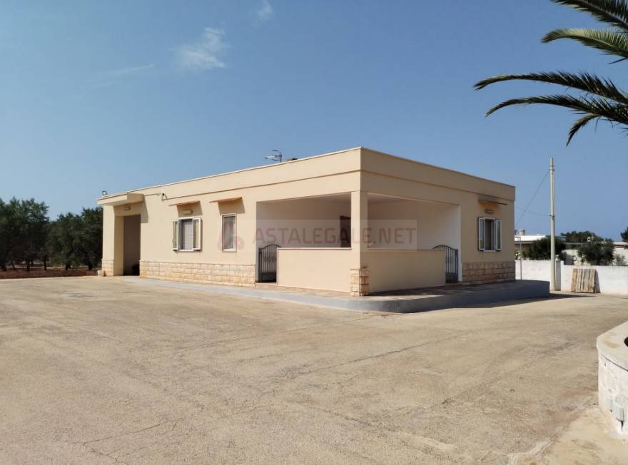 casa indipendente in vendita a Carovigno in zona Torre Santa Sabina