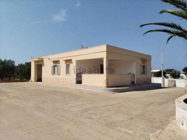 casa indipendente in vendita a Carovigno