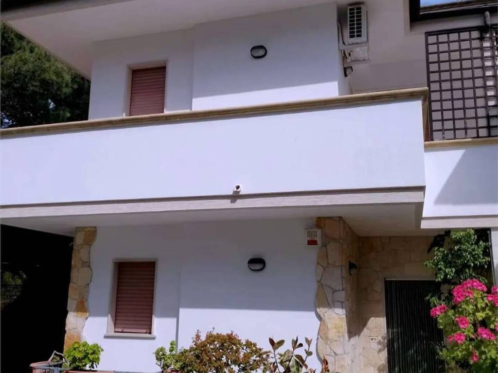 casa indipendente in vendita a Carovigno