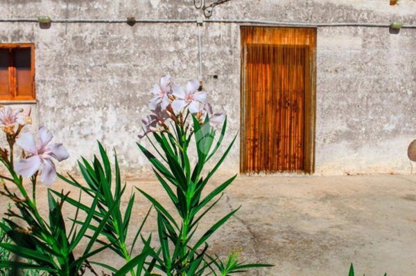 casa indipendente in vendita a Carovigno