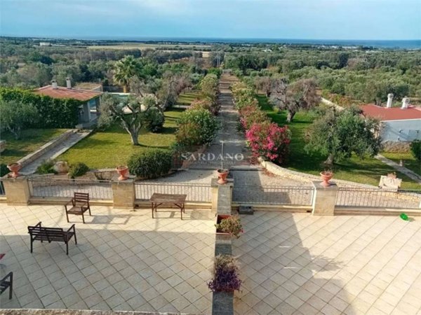 casa indipendente in vendita a Carovigno