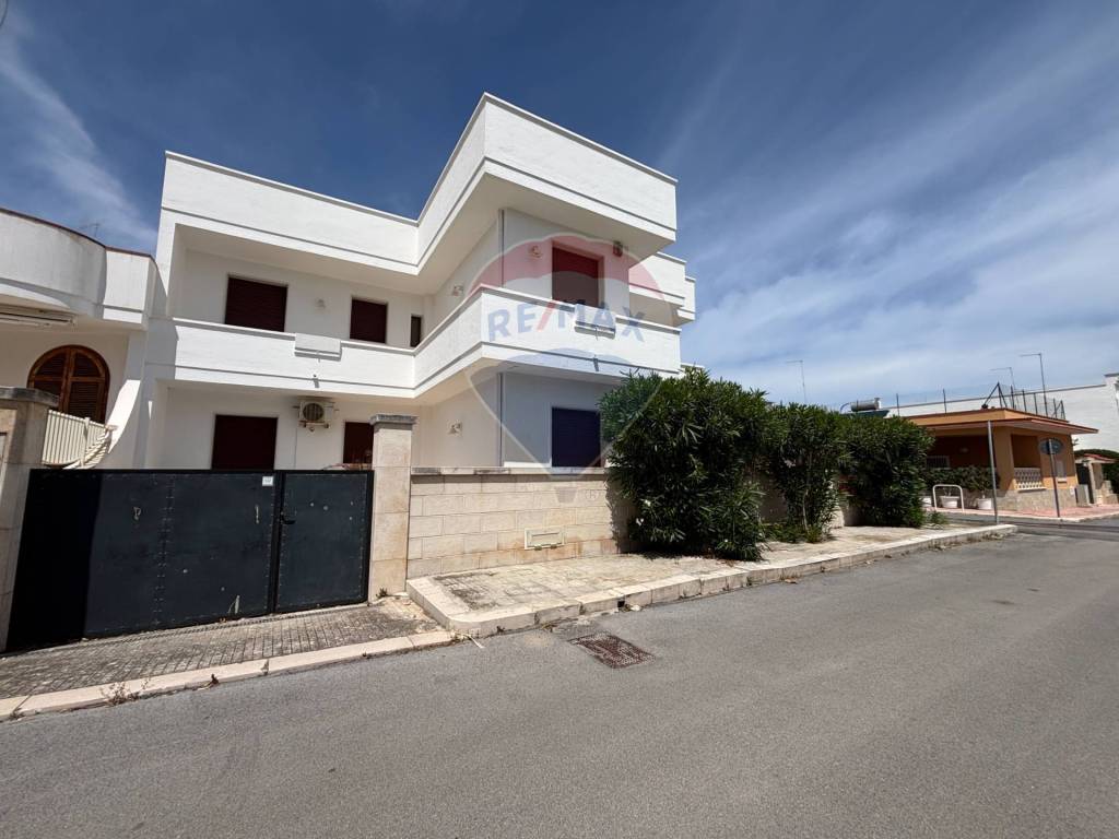 casa indipendente in vendita a Carovigno