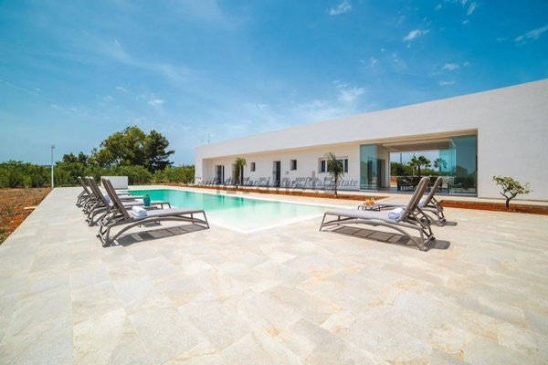 casa indipendente in vendita a Carovigno