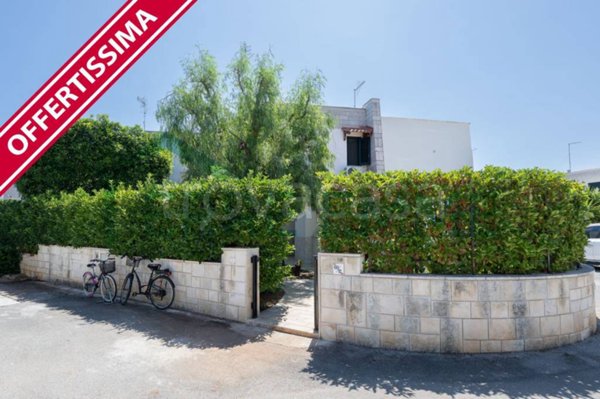 casa indipendente in vendita a Carovigno in zona Serranova