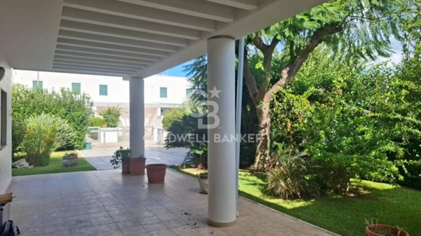 casa indipendente in vendita a Carovigno