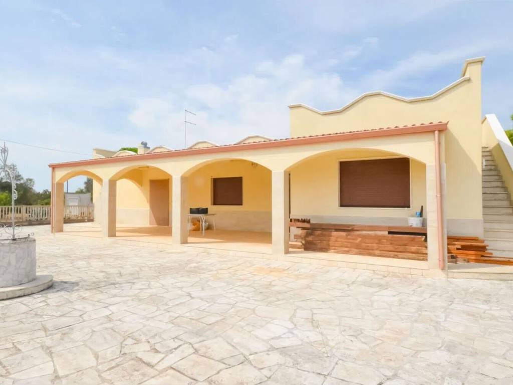 casa indipendente in vendita a Carovigno