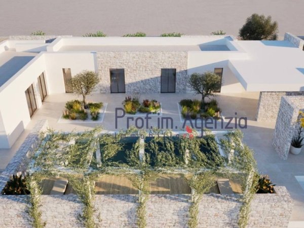 casa indipendente in vendita a Carovigno