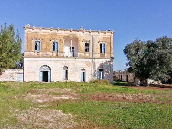 casa indipendente in vendita a Carovigno