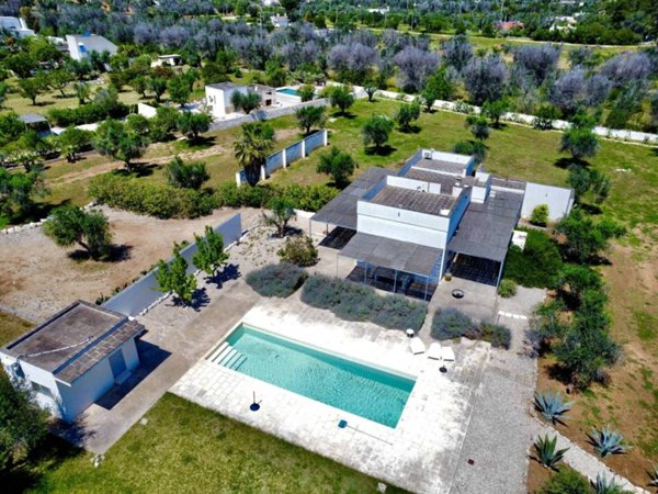 casa indipendente in vendita a Carovigno