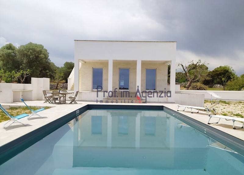 casa indipendente in vendita a Carovigno