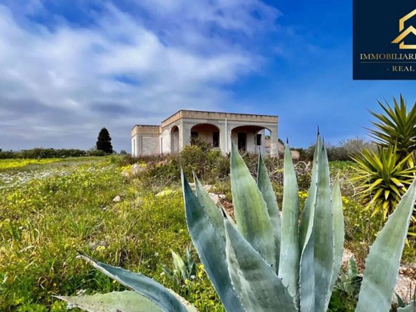 casa indipendente in vendita a Carovigno