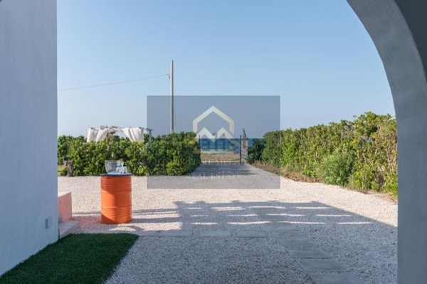 casa indipendente in vendita a Carovigno