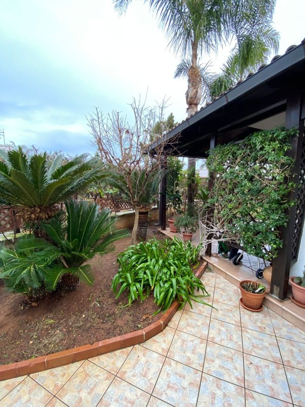 casa indipendente in vendita a Carovigno