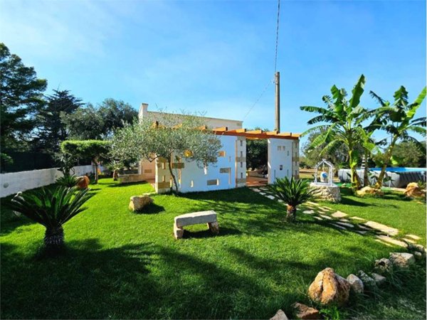 casa indipendente in vendita a Carovigno