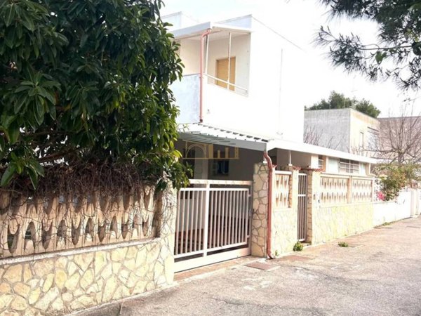 casa indipendente in vendita a Carovigno in zona Torre Santa Sabina