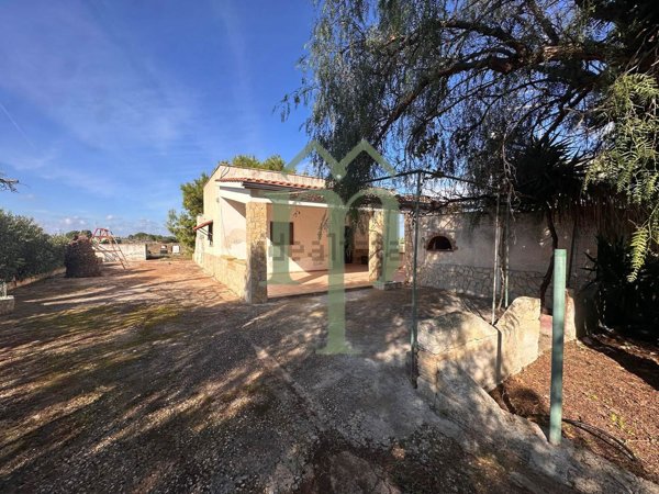 casa indipendente in vendita a Carovigno