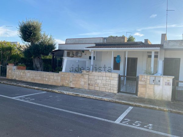 casa indipendente in vendita a Carovigno