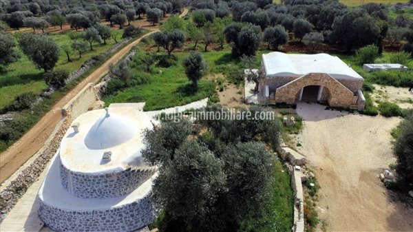 casale in vendita a Carovigno