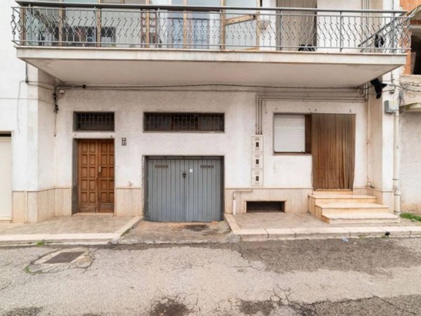 intera palazzina in vendita a Carovigno