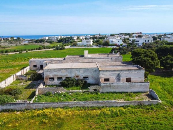 casa indipendente in vendita a Carovigno in zona Torre Santa Sabina