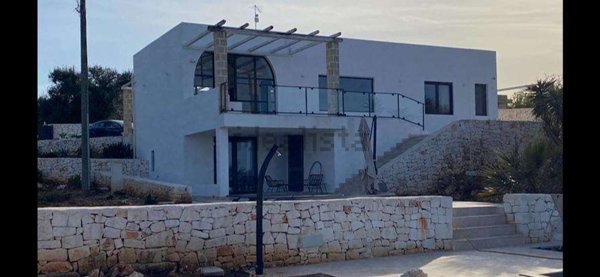 casa indipendente in vendita a Carovigno