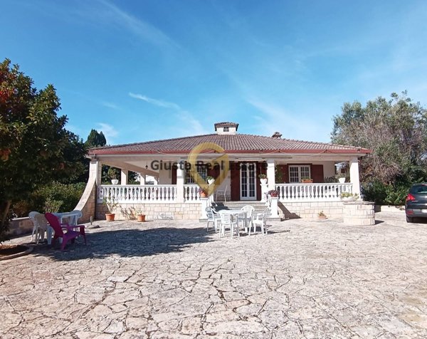 casa indipendente in vendita a Carovigno