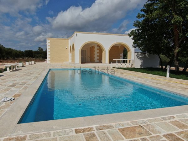 casa indipendente in vendita a Carovigno