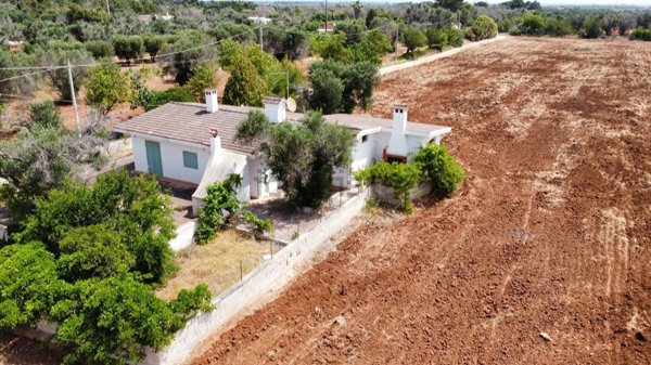 casa indipendente in vendita a Carovigno