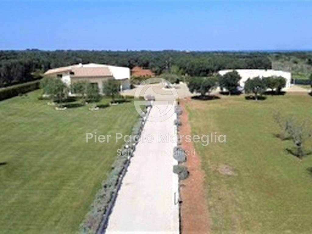 casa indipendente in vendita a Carovigno in zona Serranova