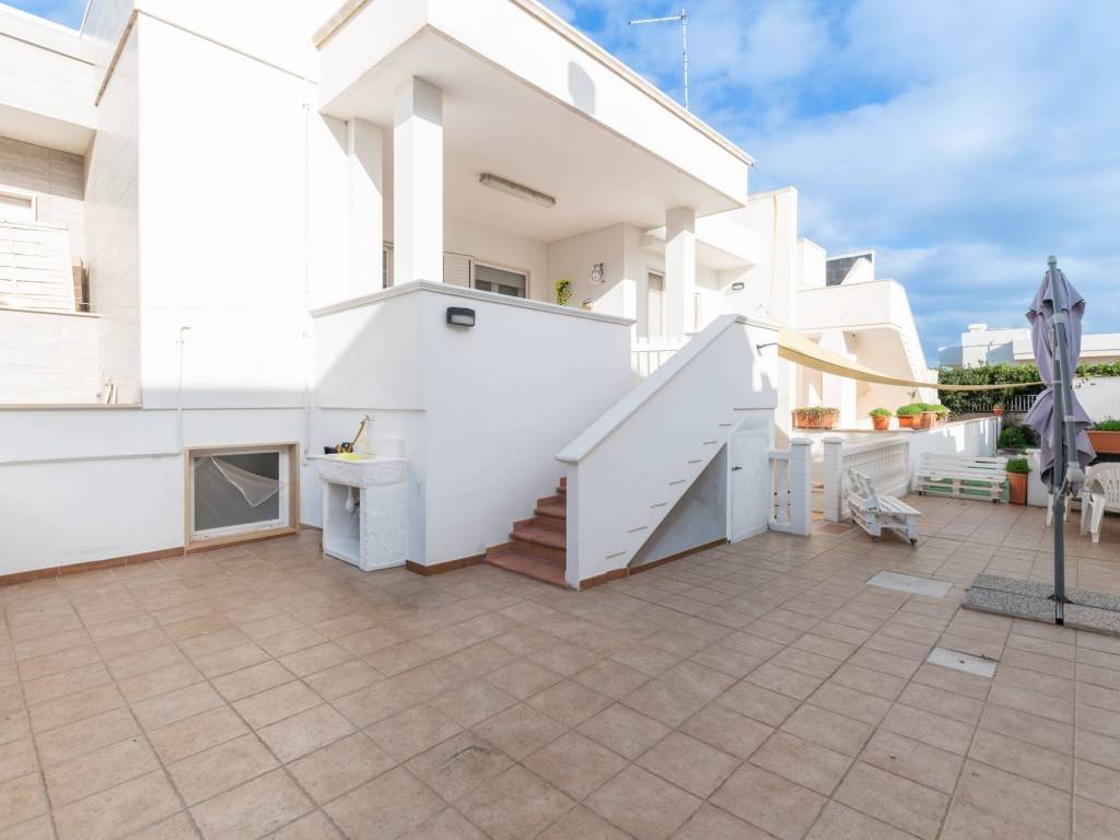 casa indipendente in vendita a Carovigno in zona Torre Santa Sabina