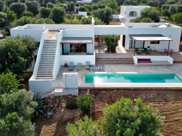 casa indipendente in vendita a Carovigno