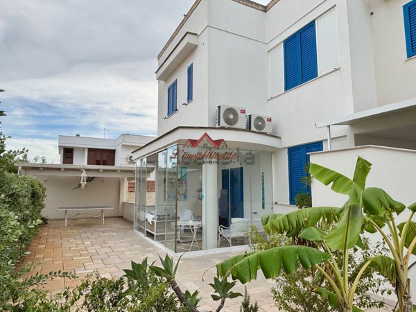 casa indipendente in vendita a Carovigno in zona Torre Santa Sabina