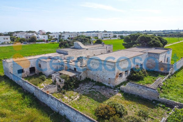 appartamento in vendita a Carovigno in zona Torre Santa Sabina