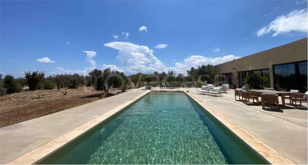 casa indipendente in vendita a Carovigno