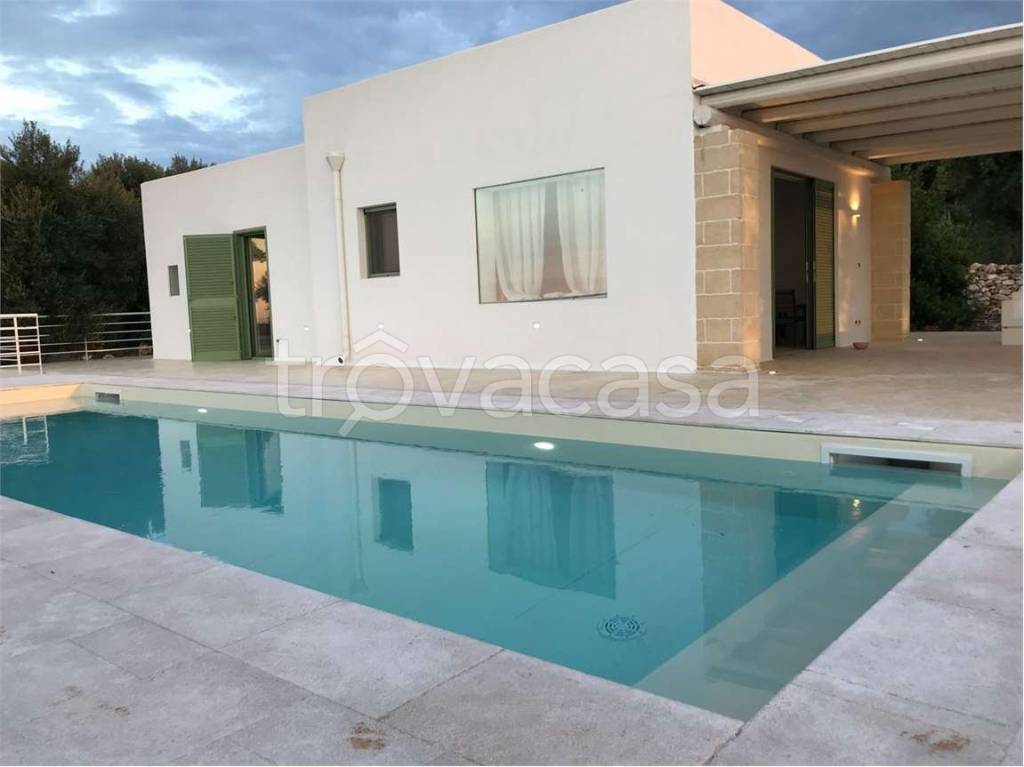 casa indipendente in vendita a Carovigno